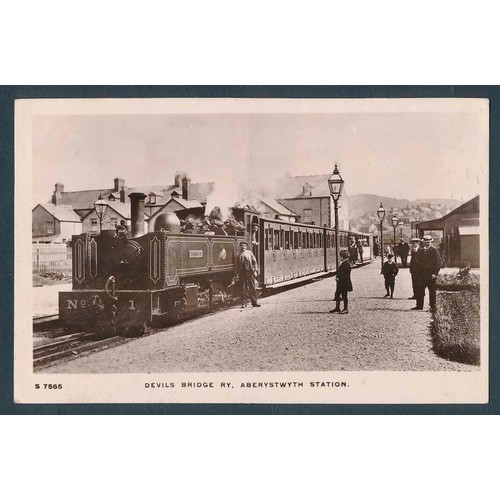 75 - Wales. Aberystwyth. A comprehensive coln. in 26 flip top photo albums with better cards throughout. ... 
