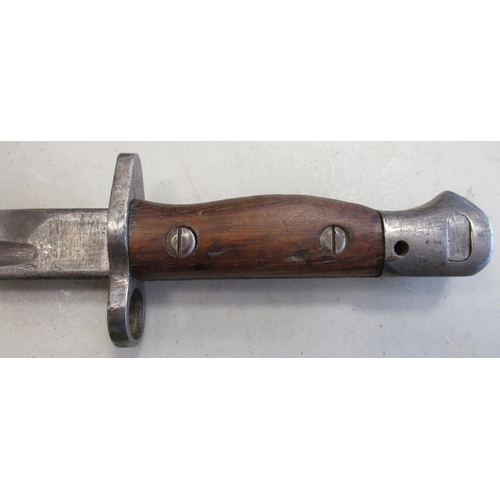 105 - 1941 South African Railways 1907 Pattern bayonet and leather scabbard, ricasso marked SAR/1941/P, po... 