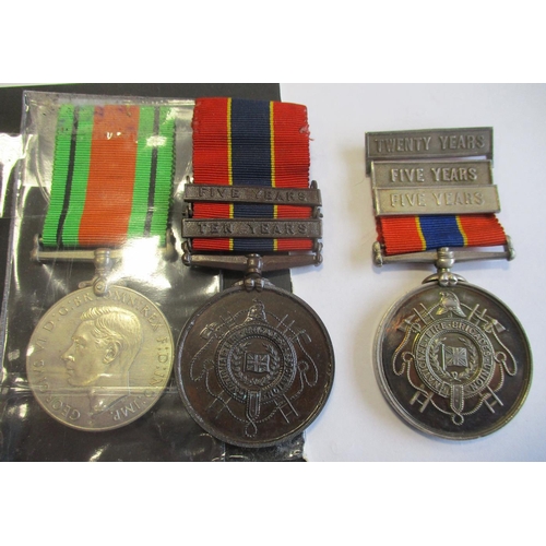 15 - Fire Brigade collection with:
1. British Fire Services Association Medal (Silver) BFSA suspender to ... 