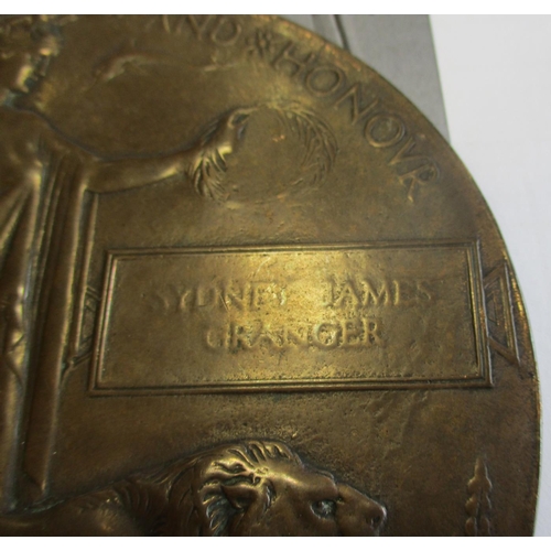 70 - WW1 Memorial Plaques to David Forrest and Sydney James Granger, Forrest extremely fine, Granger poli... 