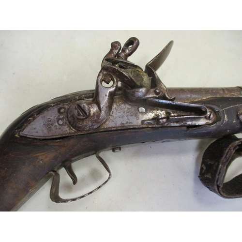 88 - Sindh early 19th century flintlock rifle with 1801 East India Company lockplate, mother of pearl dec... 