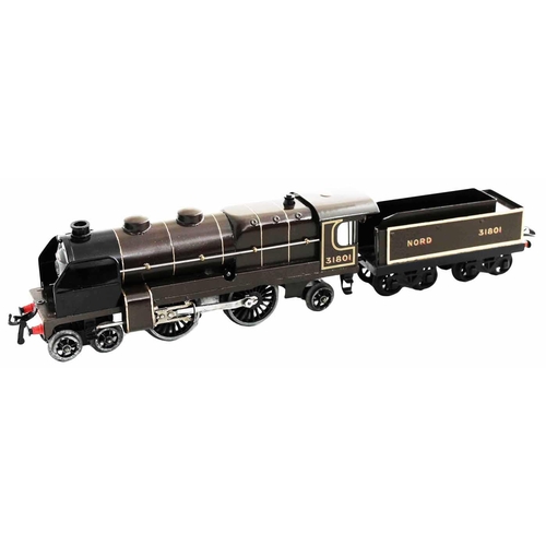 485 - Hornby. O gauge clockwork (without key) Nord brown 31801 4-4-2 locomotive and Nord 31801 tender, gen... 