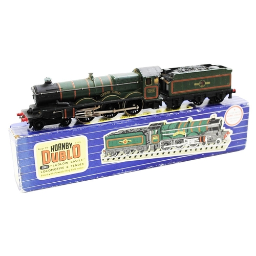 564 - Hornby Dublo. BR green 5002 Ludlow Castle 3-rail locomotive and tender No. 3221, good plus in good p... 