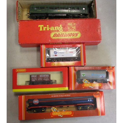 574 - Hornby. Mainly Hornby with odd Lima etc, with boxed Railcar No R157, goods wagons (4), unboxed locom... 