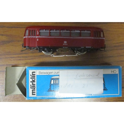 581 - Marklin. HO gauge collection, generally excellent in excellent boxes, with Digital locomotive No. 37... 