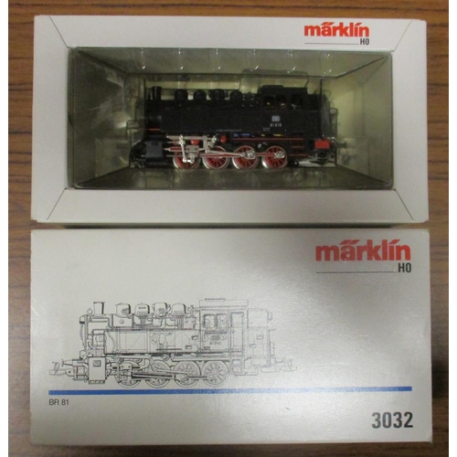 586 - Marklin. HO gauge collection of locomotives, generally excellent in good plus boxes, with Nos. 3304,... 