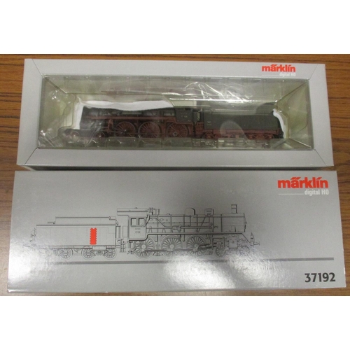 597 - Marklin. Pair of HO gauge Digital locomotives, excellent in excellent boxes, with DRG black 17126 4-... 