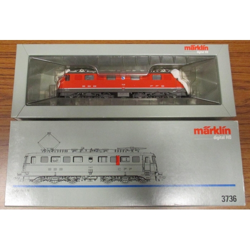 597 - Marklin. Pair of HO gauge Digital locomotives, excellent in excellent boxes, with DRG black 17126 4-... 