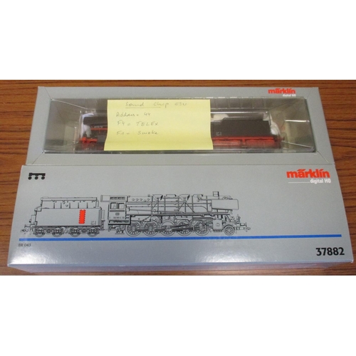 598 - Marklin. Pair of HO gauge Digital locomotives, excellent in good plus boxes, with Deutsche Reichsbah... 