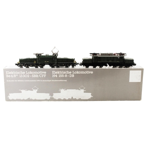 600 - Marklin. HO gauge 125th Anniversary 2-piece Articulated Locomotives set No. 3300, excellent in good ... 