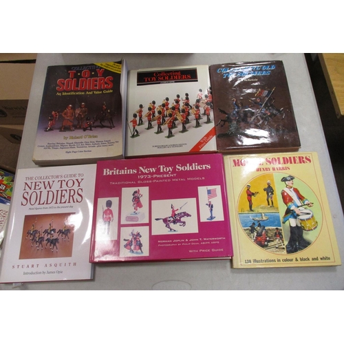 231 - Collection of mainly collecting toy soldiers books including Toy Soldiers 1973-Present by Schiffer, ... 