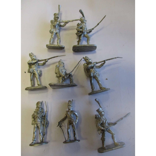 234 - Mixed range with boxed 25mm to 35mm flats with Kieler Zinnfiguren with Austrian Grenadiers (67 in 2 ... 