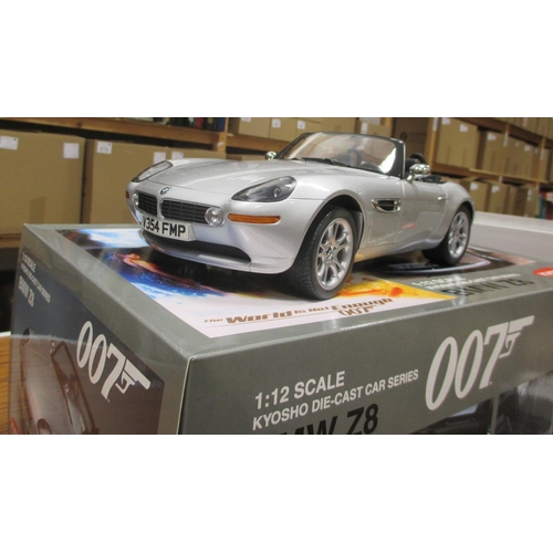 326 - Kyosho. 1:12 scale Diecast silver James Bond BMW Z8 from 'The World is Not Enough' with grey/black r... 