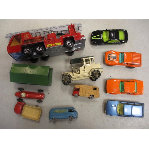 339 - Matchbox. Unboxed collection of mainly 1-75 Regular Wheels including Jaguar D Type No 41a (55mm), Ev... 