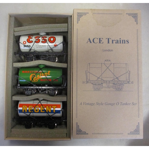 359 - ACE Trains. O Gauge range with Clemson 6 wheel triple sets CR white & plum Set No 7 and  LMS maroon ... 