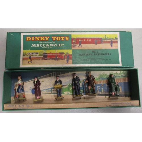 366 - Dinky. O Gauge figure sets with No 1 Station Staff, No 4 Engineering Staff, Railway Passengers No 3 ... 