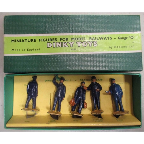 366 - Dinky. O Gauge figure sets with No 1 Station Staff, No 4 Engineering Staff, Railway Passengers No 3 ... 