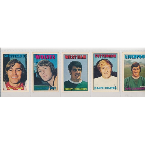 38 - A. & B.C. 1972 Footballers orange/red 1-219 set, in good to very good cond., apart from the odd smal... 