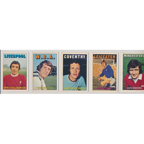 38 - A. & B.C. 1972 Footballers orange/red 1-219 set, in good to very good cond., apart from the odd smal... 