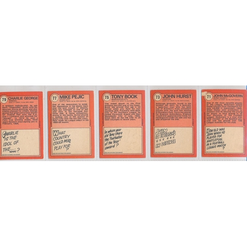 38 - A. & B.C. 1972 Footballers orange/red 1-219 set, in good to very good cond., apart from the odd smal... 