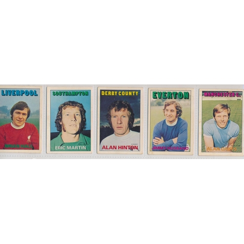 38 - A. & B.C. 1972 Footballers orange/red 1-219 set, in good to very good cond., apart from the odd smal... 