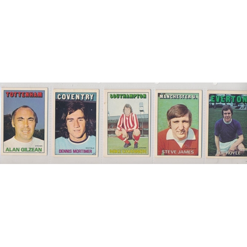 38 - A. & B.C. 1972 Footballers orange/red 1-219 set, in good to very good cond., apart from the odd smal... 