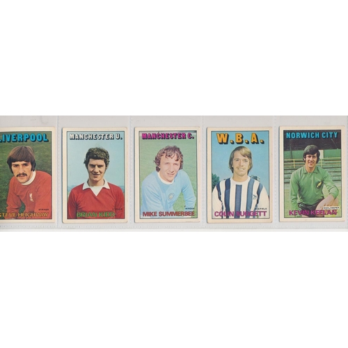 38 - A. & B.C. 1972 Footballers orange/red 1-219 set, in good to very good cond., apart from the odd smal... 