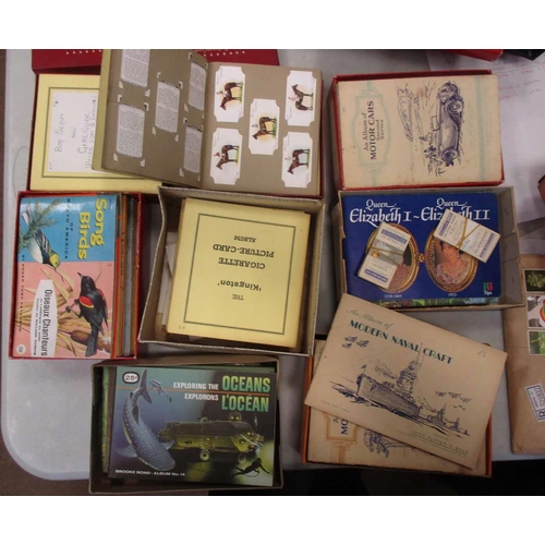 4 - Coln. of complete and part sets, in albums and boxes, in variable cond., incl. L & B Aeroplane Marki... 