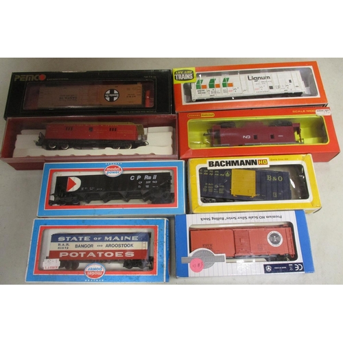 460 - USA collection by Athearn, Rivarossi, Pemco, Model Power etc including locomotives (7), goods wagons... 