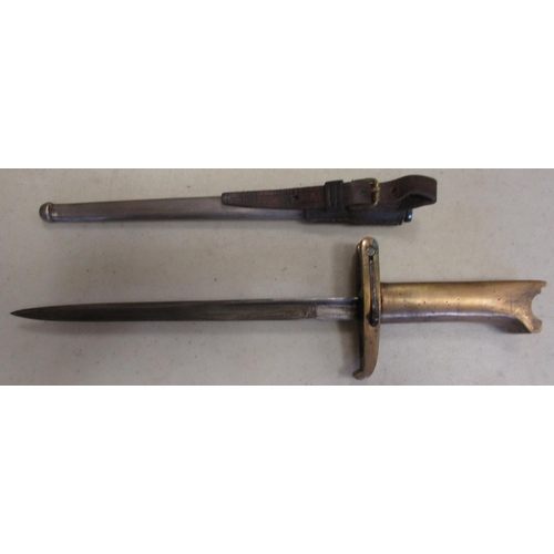 60 - Pritchard-Greener revolver bayonet, most likely a copy, crossguard stamped Patent/No17143/16, metal ... 