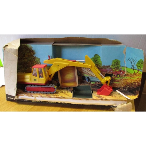 250 - Britains. Good JCB Excavator Bagger in fair box No. 9580. (B)