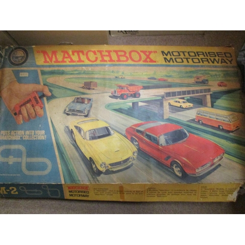 286a - Mixed collection including Matchbox MOY (50 approx), Matchbox Superkings K-136 Racing car transporte... 