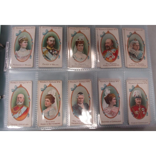 48 - Gallaher. Coln. of complete sets, in 2 albums, in variable cond., incl. Association Football Club Co... 