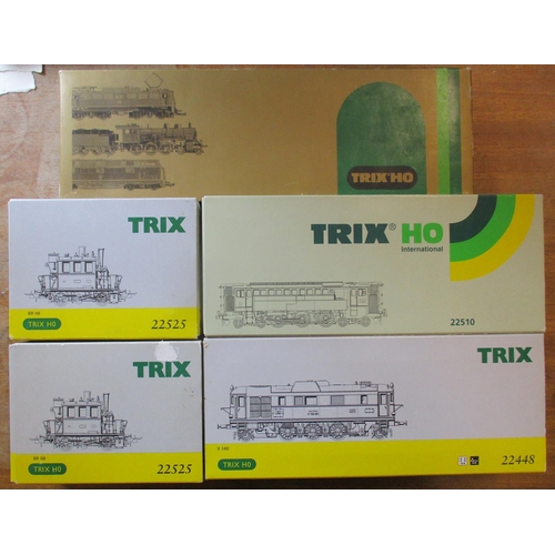 597 - Trix. Collection of HO gauge locomotives, generally mint in very good to near mint boxes, with 2268,... 