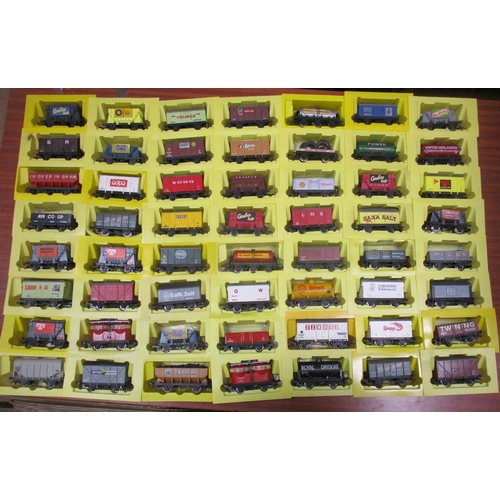 604 - Wrenn. Collection of OO gauge unboxed wagons, generally good plus to excellent. Qty 111 (1½B)