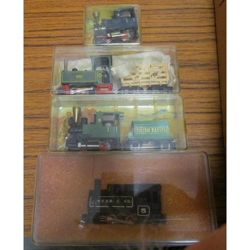 416 - Egger Bahn collection with boxed locomotives (4), coaches (2), unboxed wagons (24) generally good to... 