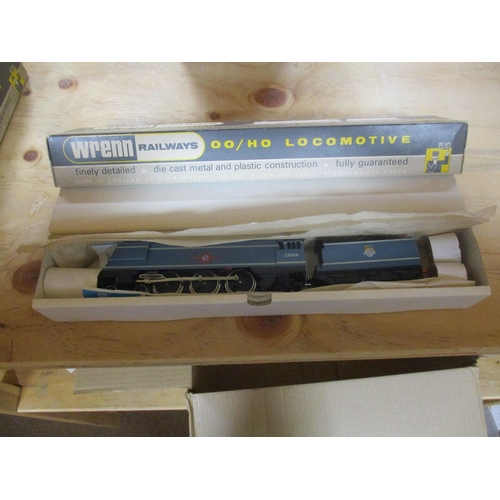 590 - Wrenn. OO gauge W2267 'Lambert & Holt' 4-6-2 BR blue No.35026 locomotive and tender, mint in near mi... 