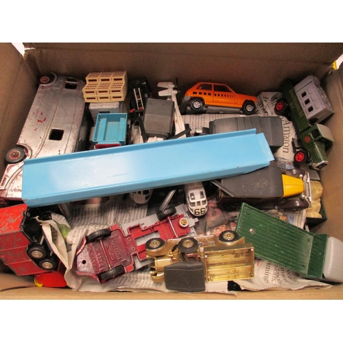 344 - Mixed unboxed vehicles, some military etc generally fair to good. Qty 100 approx. (5B)