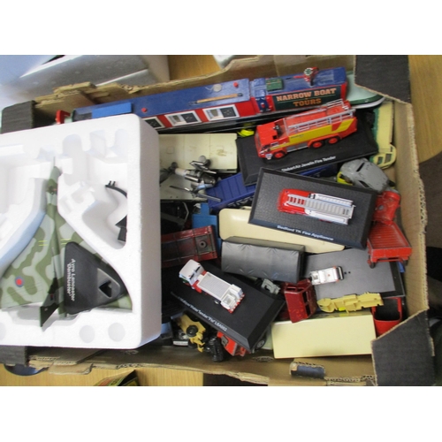 350 - Mixed collection including boxed Corgi PzKpfw Tiger MK 1 No 900, Solido Tank Rusee PT 76 No 207, Atl... 