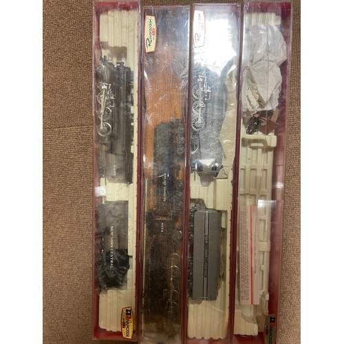 429 - Assortment including 00 gauge boxed Rivarossi in mixed condition boxes (4), unboxed locos (16), coac... 