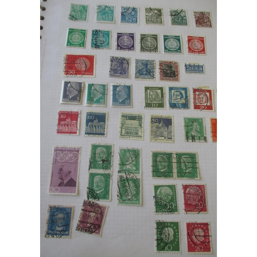 53 - Misc M/U world accum incl. Netherlands presentation packs and useful GB range. (B)