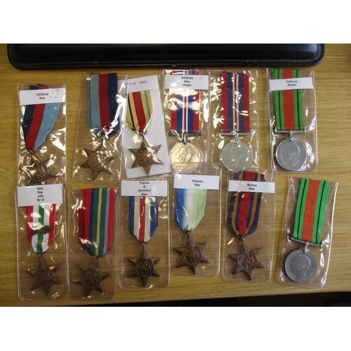 213 - Collection including good range of WW2 Czechoslovakia in England pin badges (13 of which 6 are ename... 