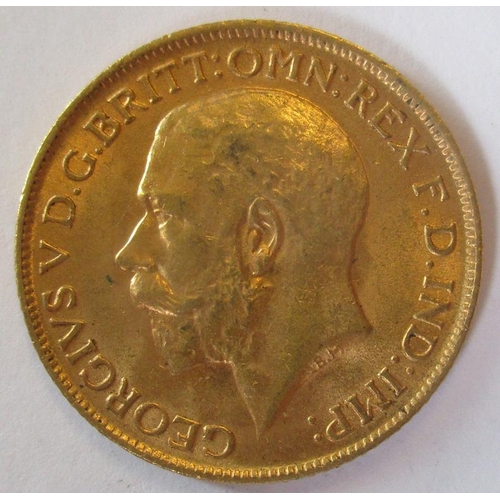 381 - IG lot - documents required. 1914 sovereign fine. (Y)