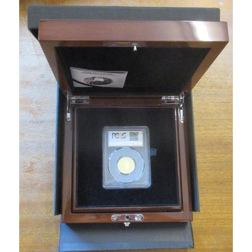 472 - IG lot - documents required. Tristan da Cunha. 2015 boxed proof 'Eagle' sovereign FDC. (R)