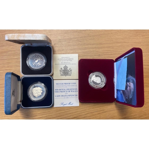 505 - Collection with boxed silver proofs FDC crowns 1977 (without certificate), 80, 81, 2002 with certifi... 