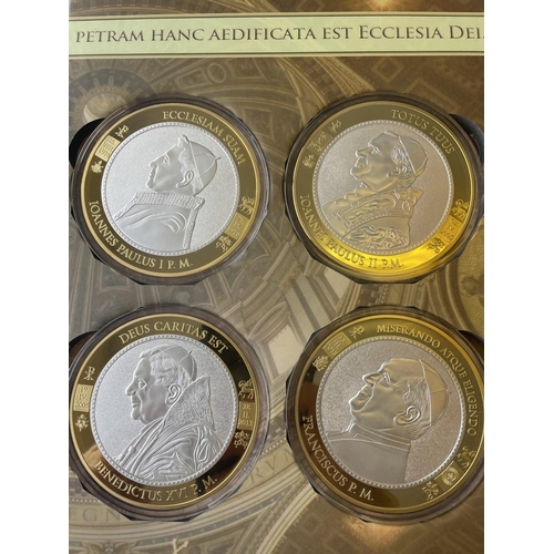 541 - World accumulation of CuNi silver and gold plated medallic and commemorative issues. (½B)