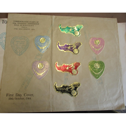 41 - Early to modern, M or U coln in various vols, pkts, envs, on stock cards and loose, with a seln of c... 