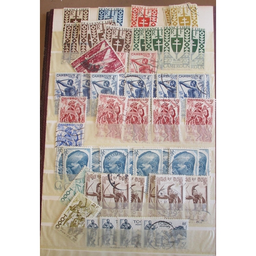 41 - Early to modern, M or U coln in various vols, pkts, envs, on stock cards and loose, with a seln of c... 