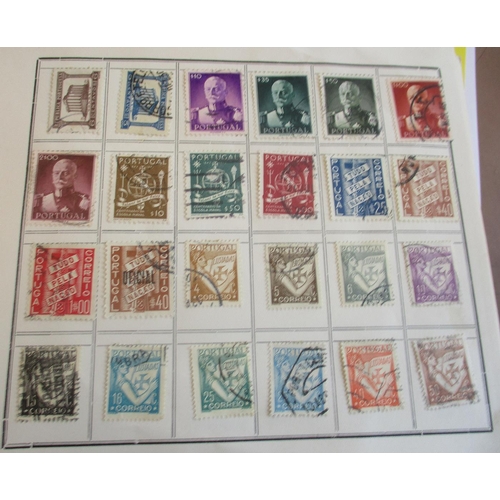 41 - Early to modern, M or U coln in various vols, pkts, envs, on stock cards and loose, with a seln of c... 