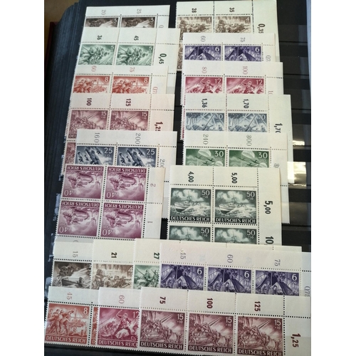 15 - World early-modern M/U assortment in large stockbook, noting Germany & Austria mint ranges. Germany ... 